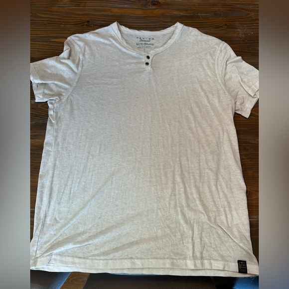 Lucky Brand short sleeve Henley, cream colored, loose fit - Picture 1 of 3